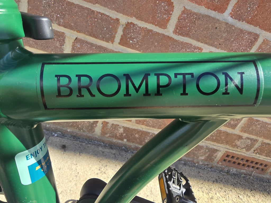 2024 Brompton C Line M6L Racing Green 6 Speed - Folding bike