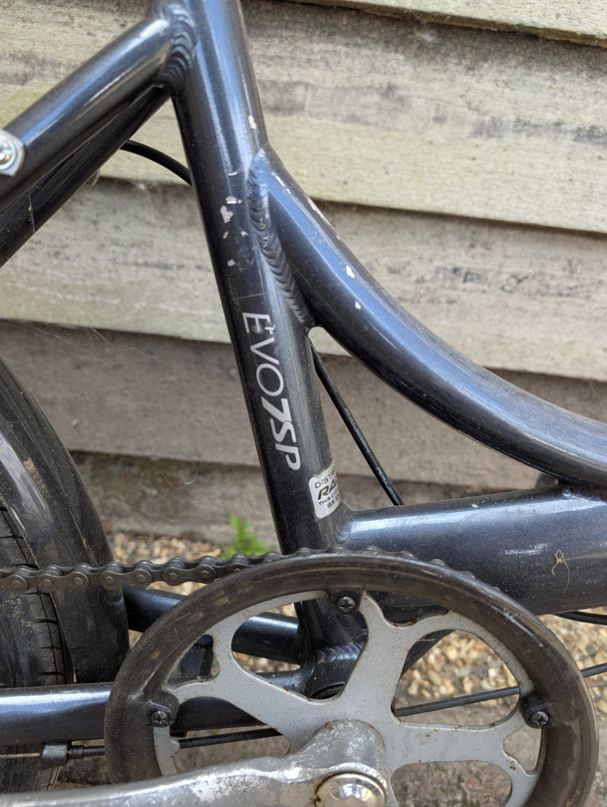 Raleigh Evo 7sp Folding Bike Aluminum Frame, 20" Wheels, 7-Speed with Revo Grip