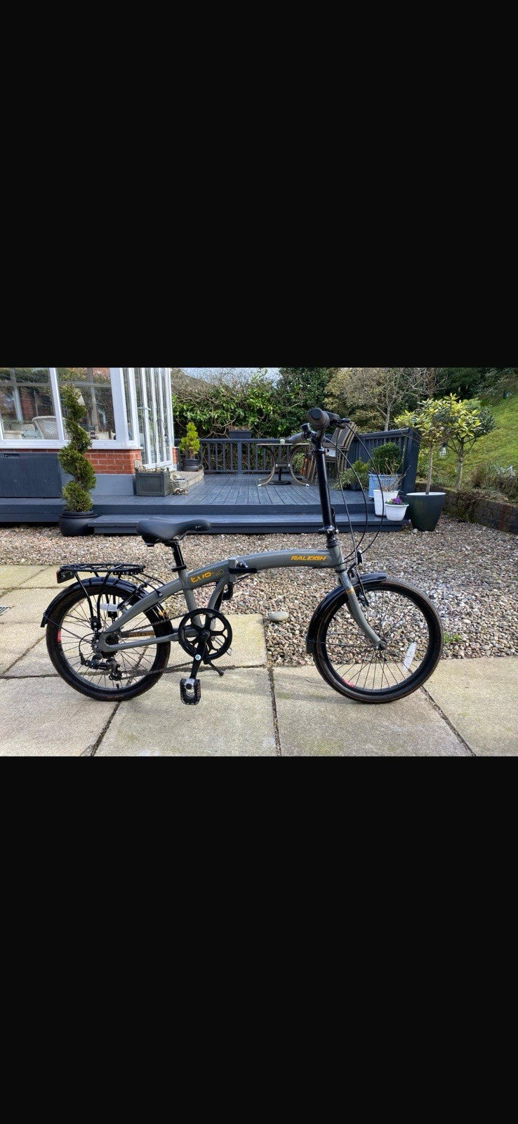 Raleigh Evo Two Folding Bike, 20" Wheels, 7 gears
