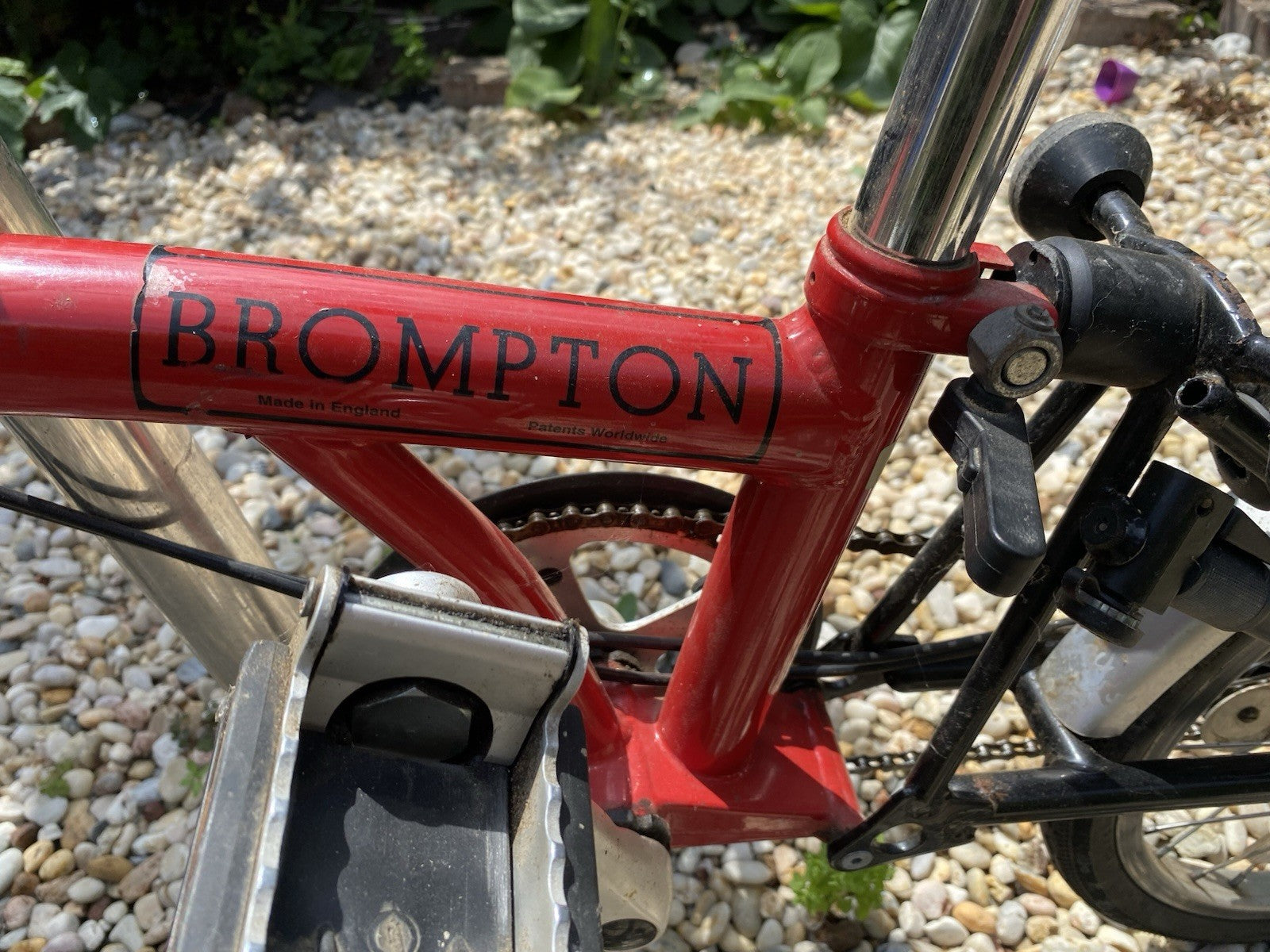 Brompton Folding Bike 3-Speed Red. Recently Serviced. Great Condition