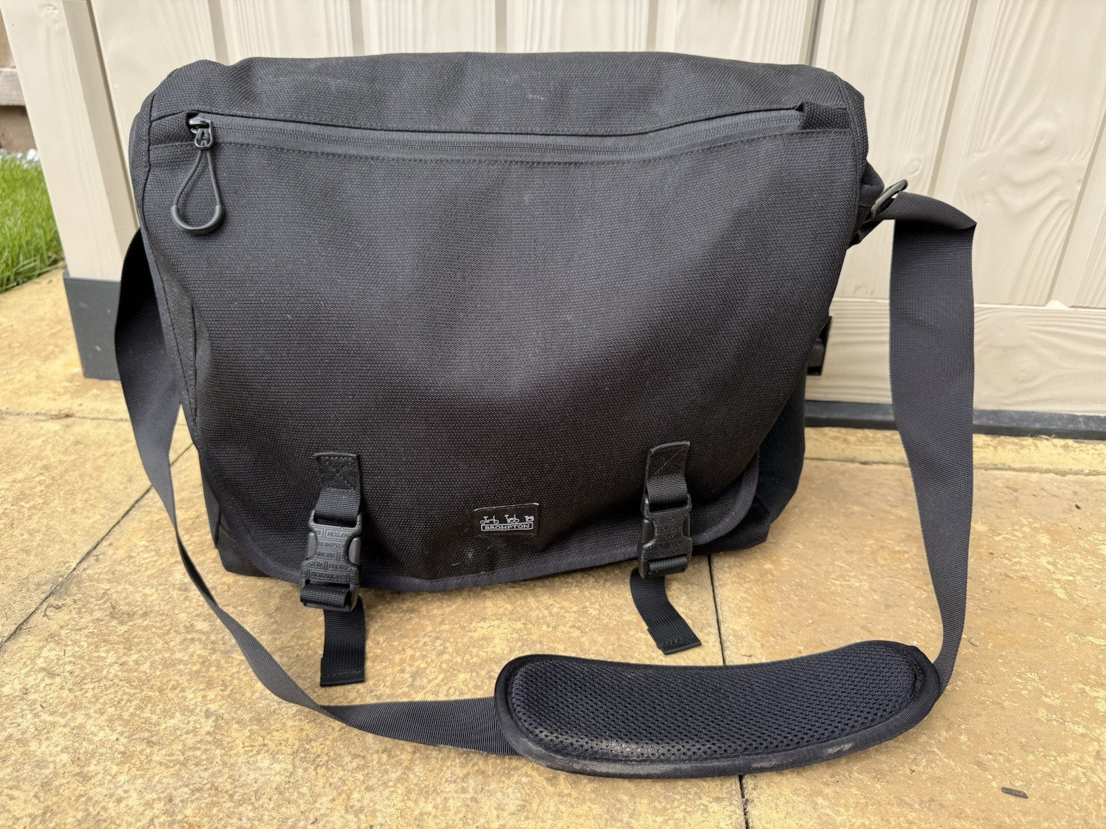Bromptom Metro Large messager bag with frame