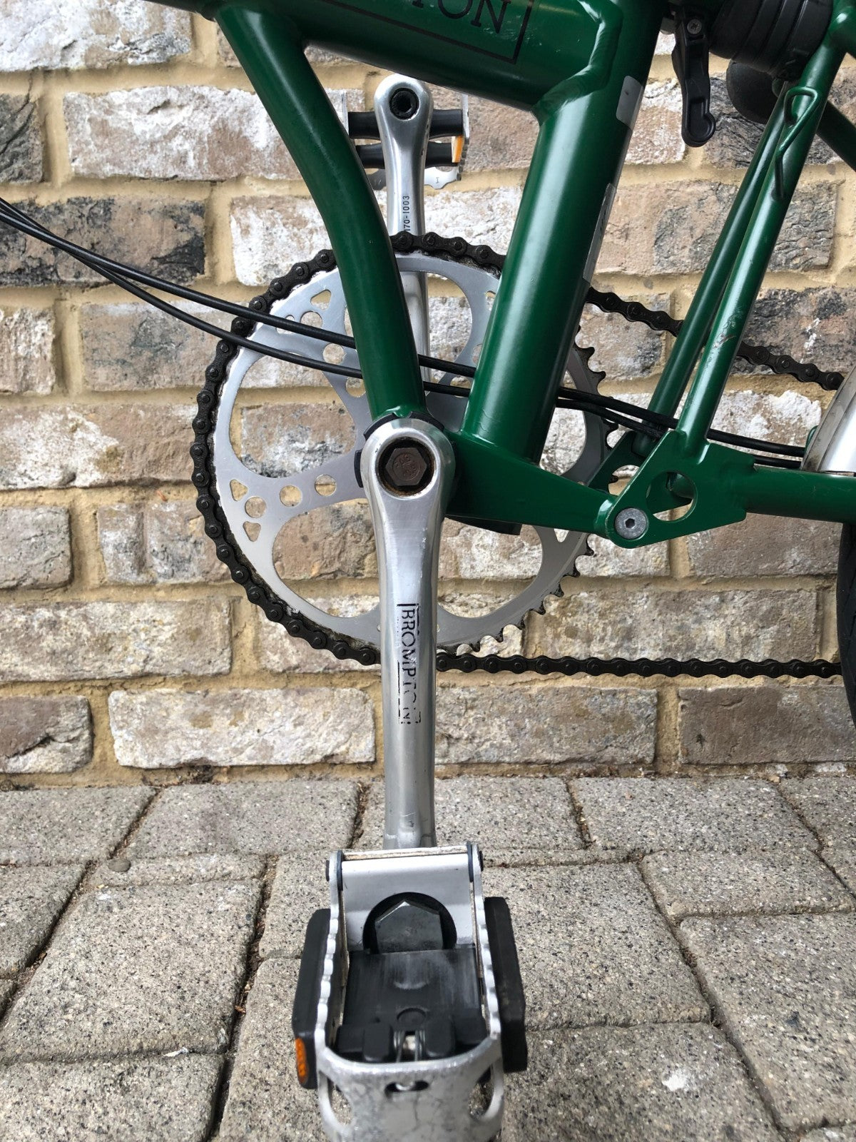 Brompton Racing Green 3 Speed Mid M3L - WORLDWIDE DELIVERY