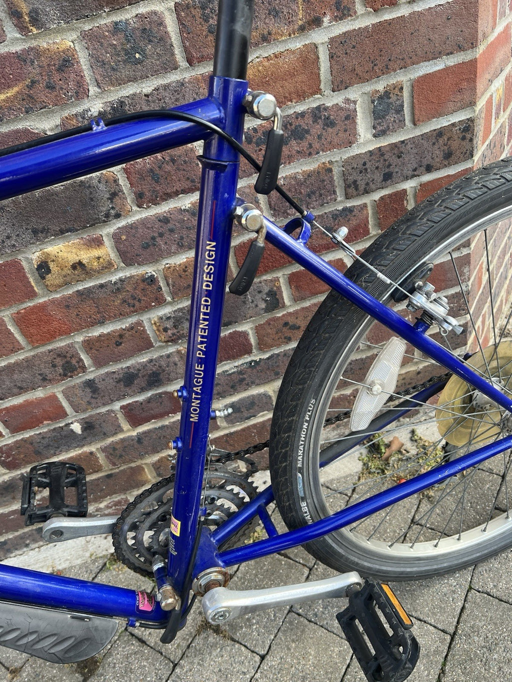 Montague Bi-Frame Folding Mountain Bike in very good condition- badged Rudge