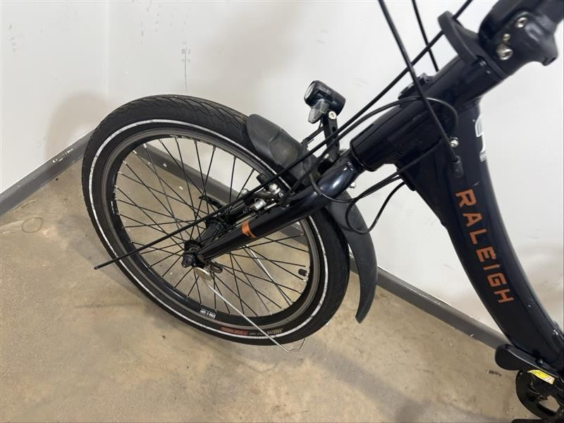 Raleigh Stow-E-Way 20" Folding Bike - For Parts Only