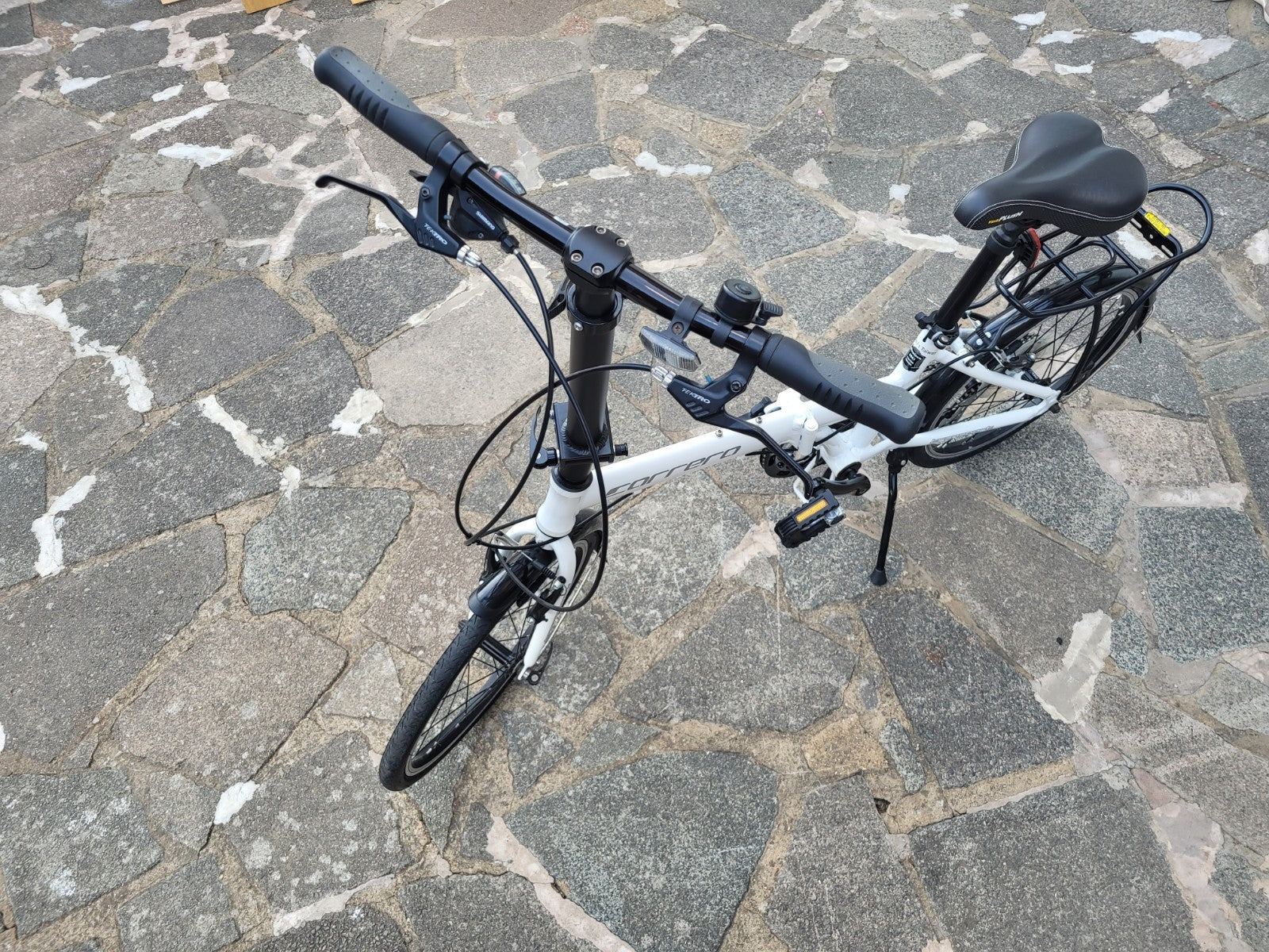 Carrera Transit Folding Bike 20” Wheels 8 Speed Alloy Frame Rack LOCAL DELIVERY