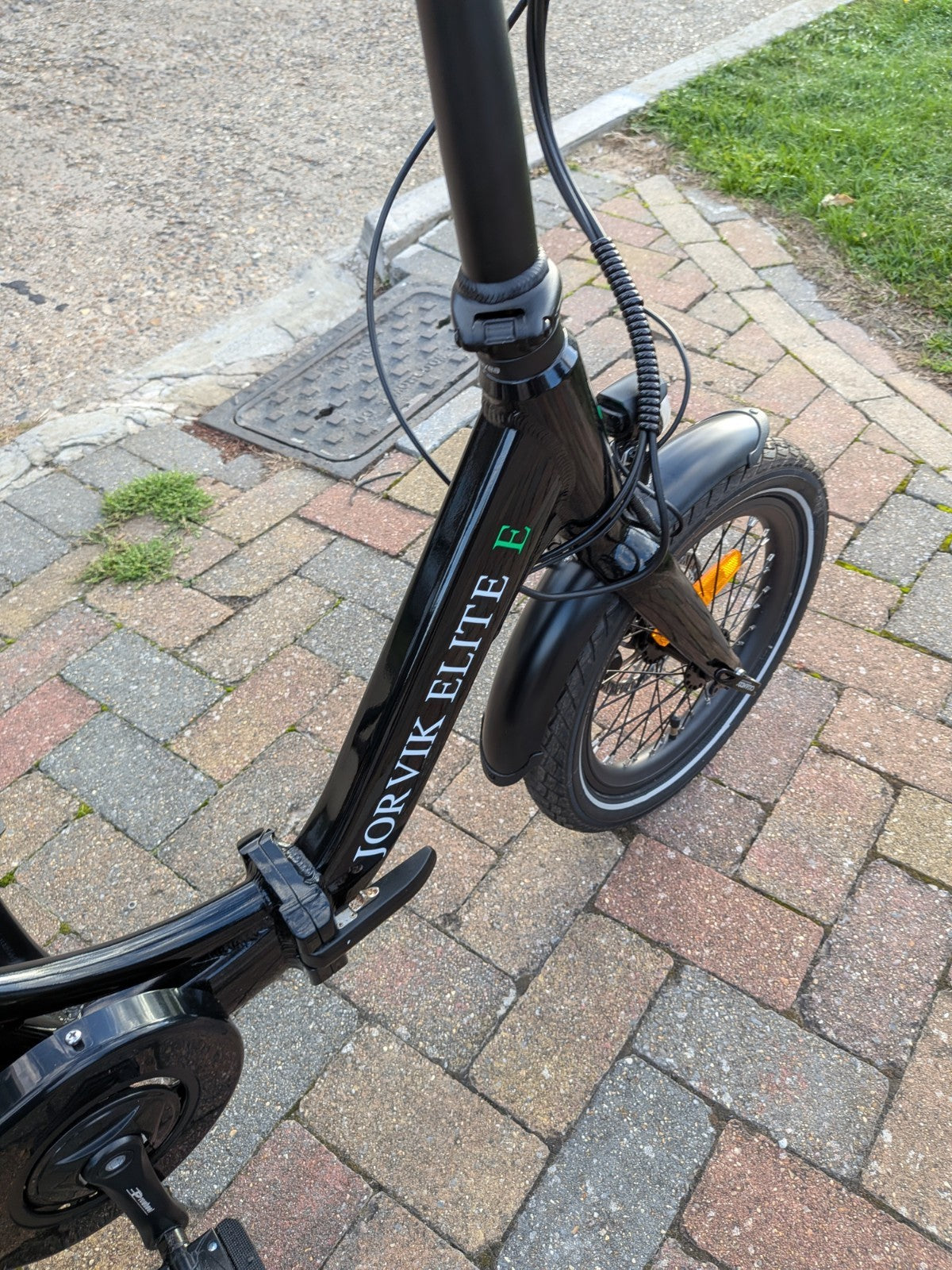 Jorvik Elite E-16 Folding E-Tricycle , Brand New ,Only 5 Miles, Reverse,Delivery