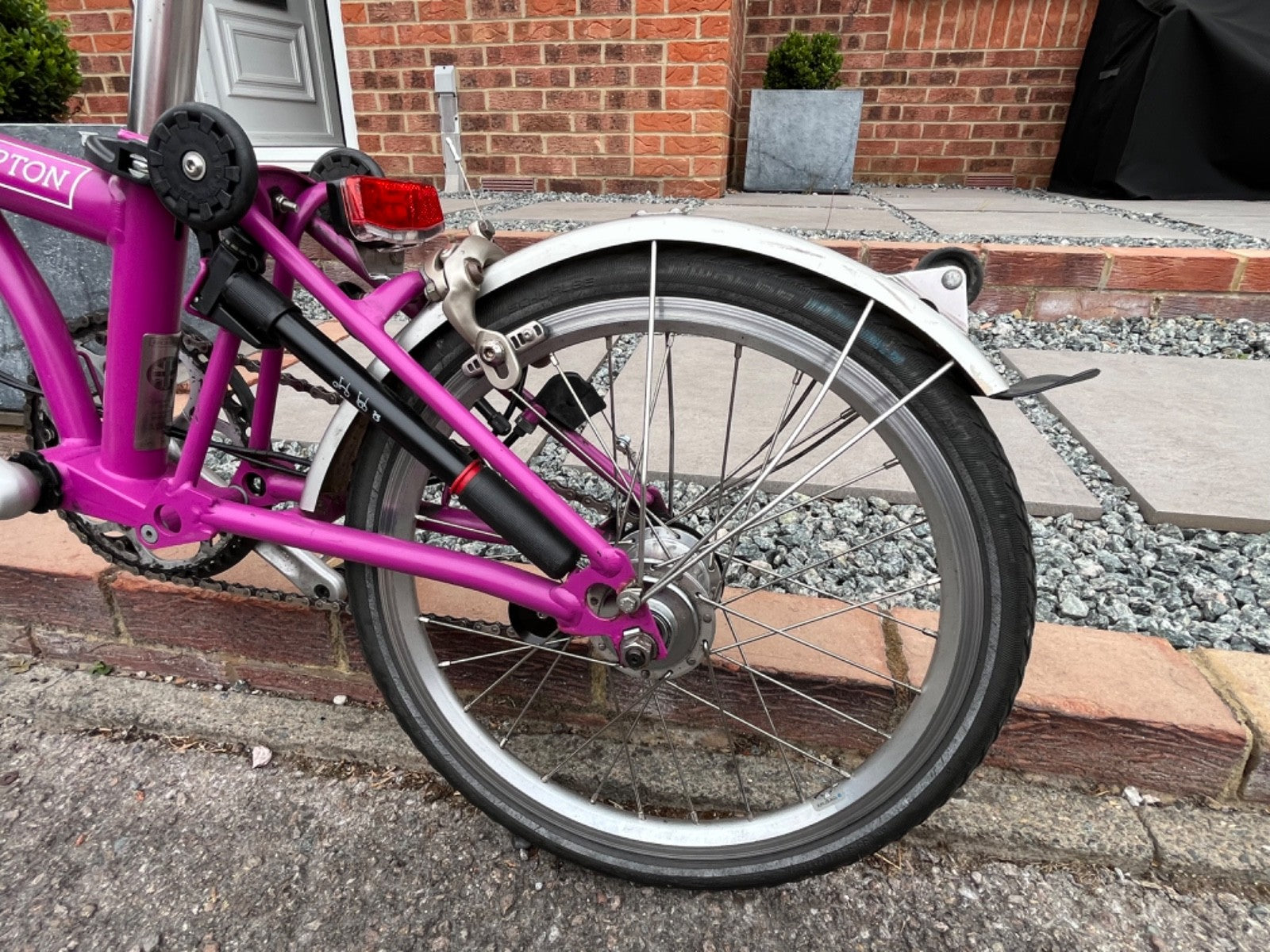 Brompton M3L folding bicycle n rare Berry Crush (2016) One Owner, Fully Register