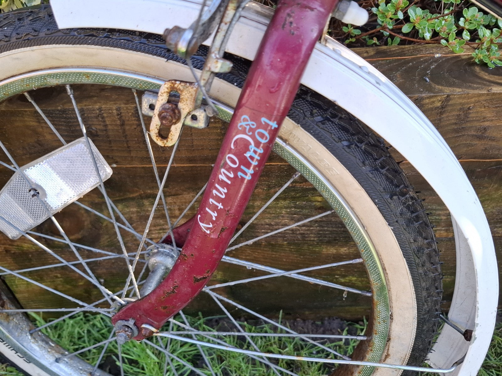 Apollo Wayfarer 1980s Vintage Folding Bike Town and City 20-inch Wheels