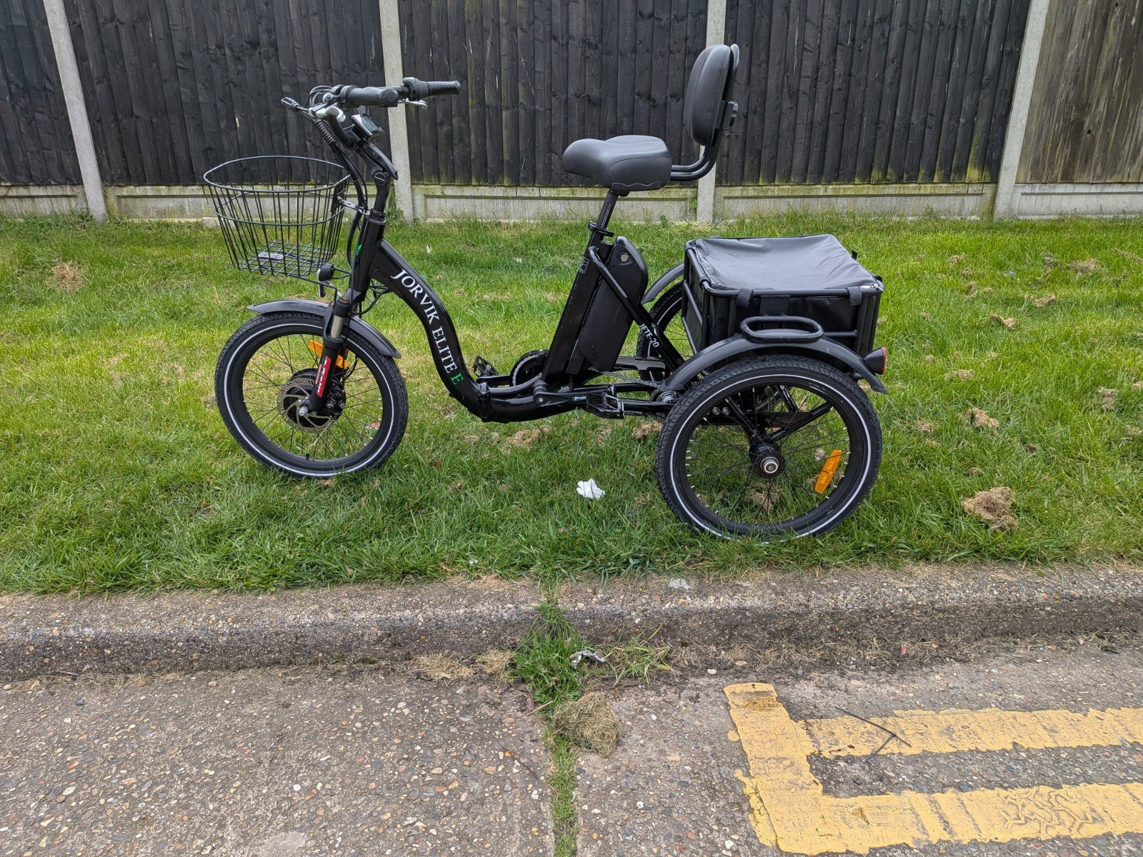 Jorvik Folding Electric Tricycle Electric Trike,Only 5 Miles Usage,Free Delivery
