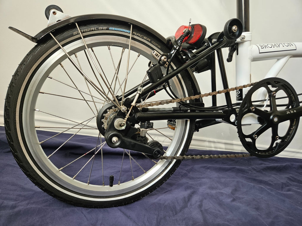 Brompton M6L - 6 Speed - C Line - Mid- White - VGC