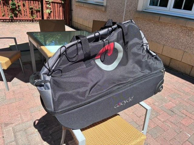 Gocycle G4 City Bike - Low miles - 5.4 miles - Mint with Travel case.