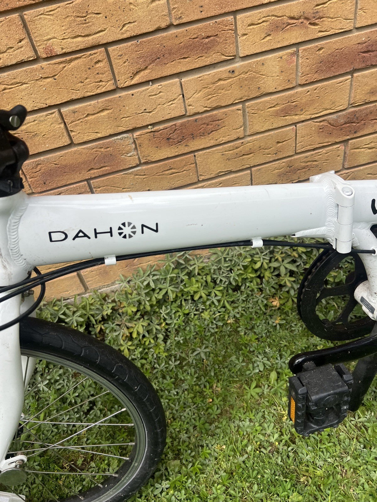 Dahon Vybe D7 Folding Bike (£599 New) white happy to ship