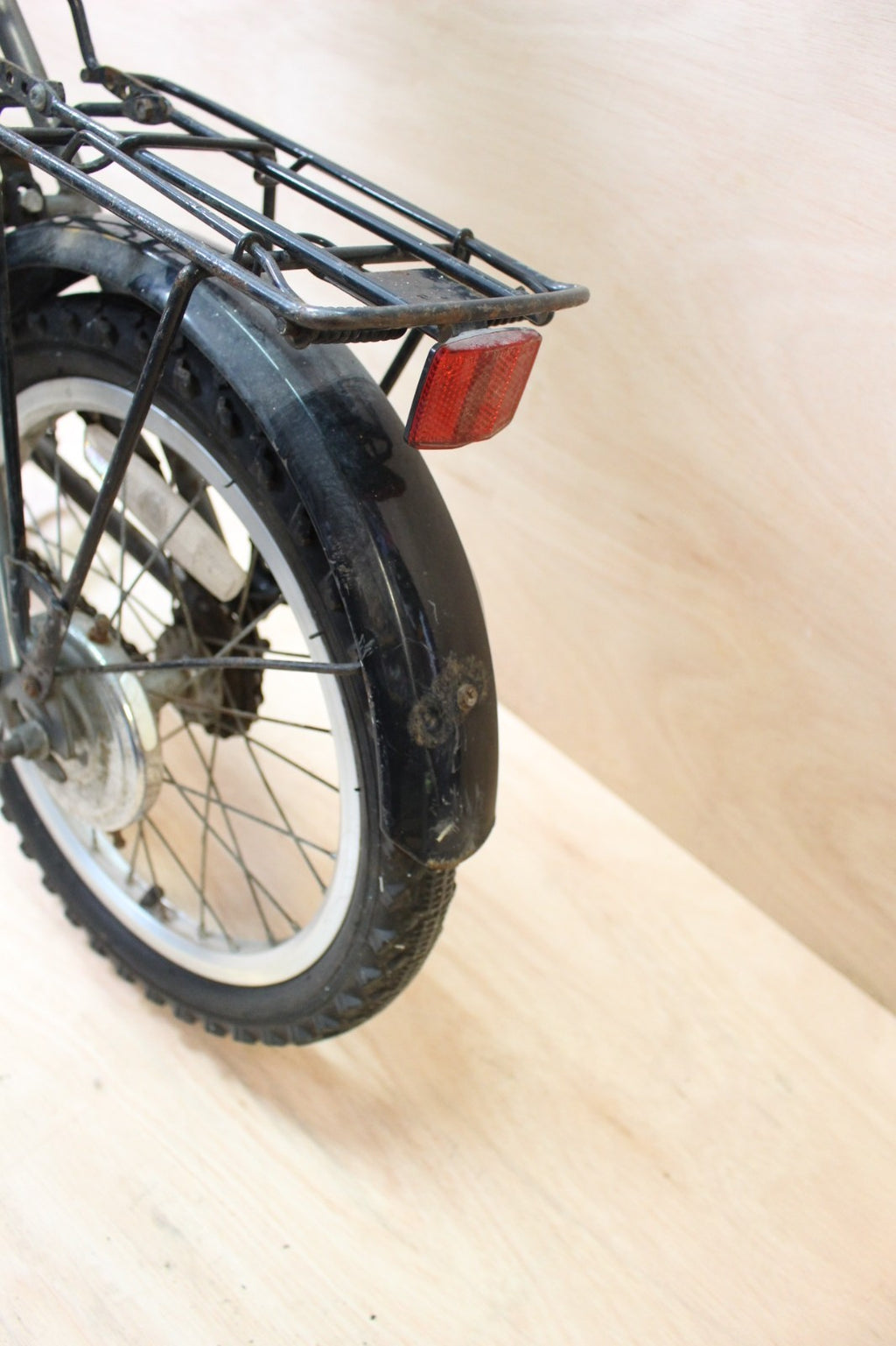 Black compact stowaway folding bike. Good working condition. Shopping. S size