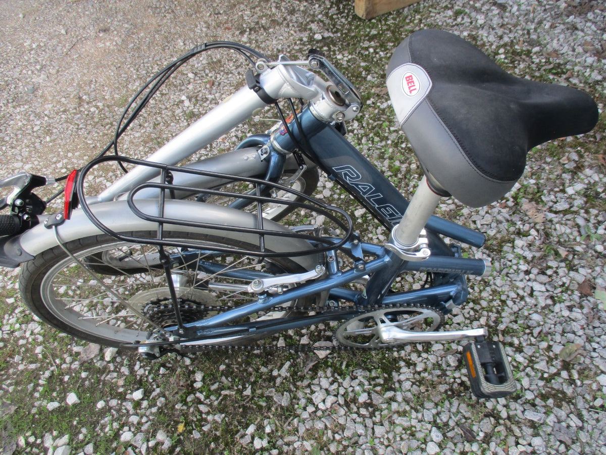 Raleigh Boardwalk Folding bicycle 20” wheels 6 speed, excellent condition