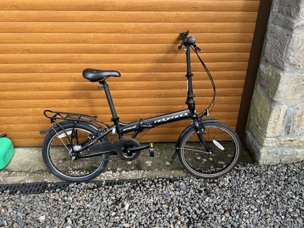 Ridgeback Attache