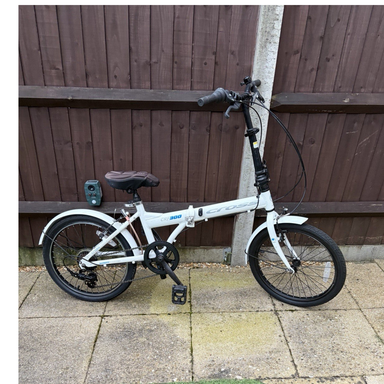 Cross CRF300 Folding Bike 20in White/Black Steel Kickstand Rear Rack