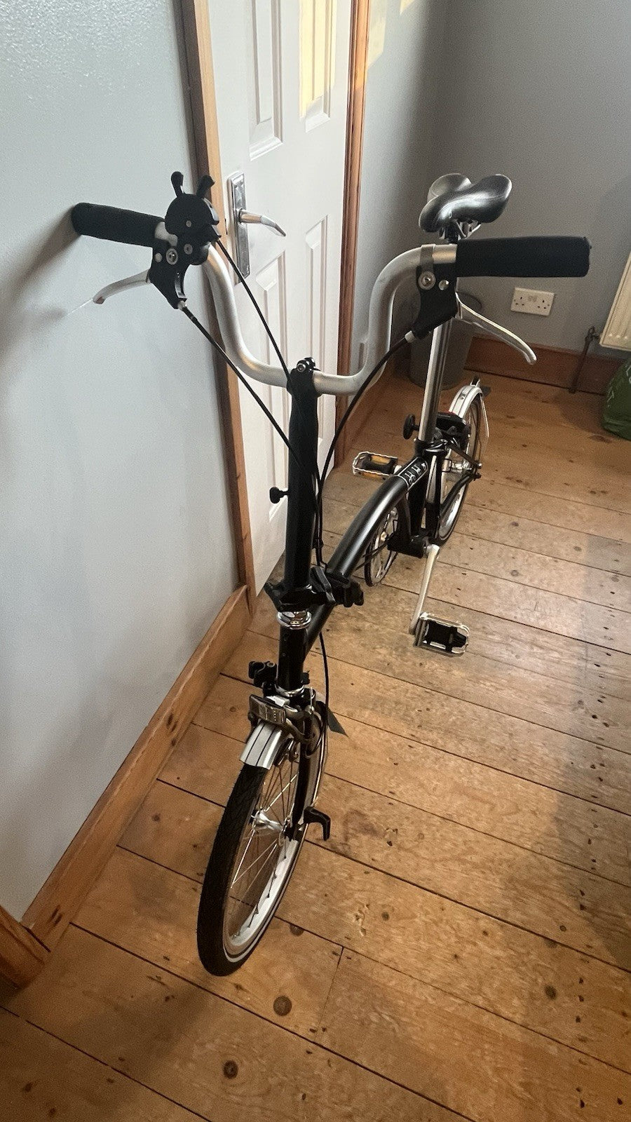 Brompton Folding Bike 3-Speed, Black