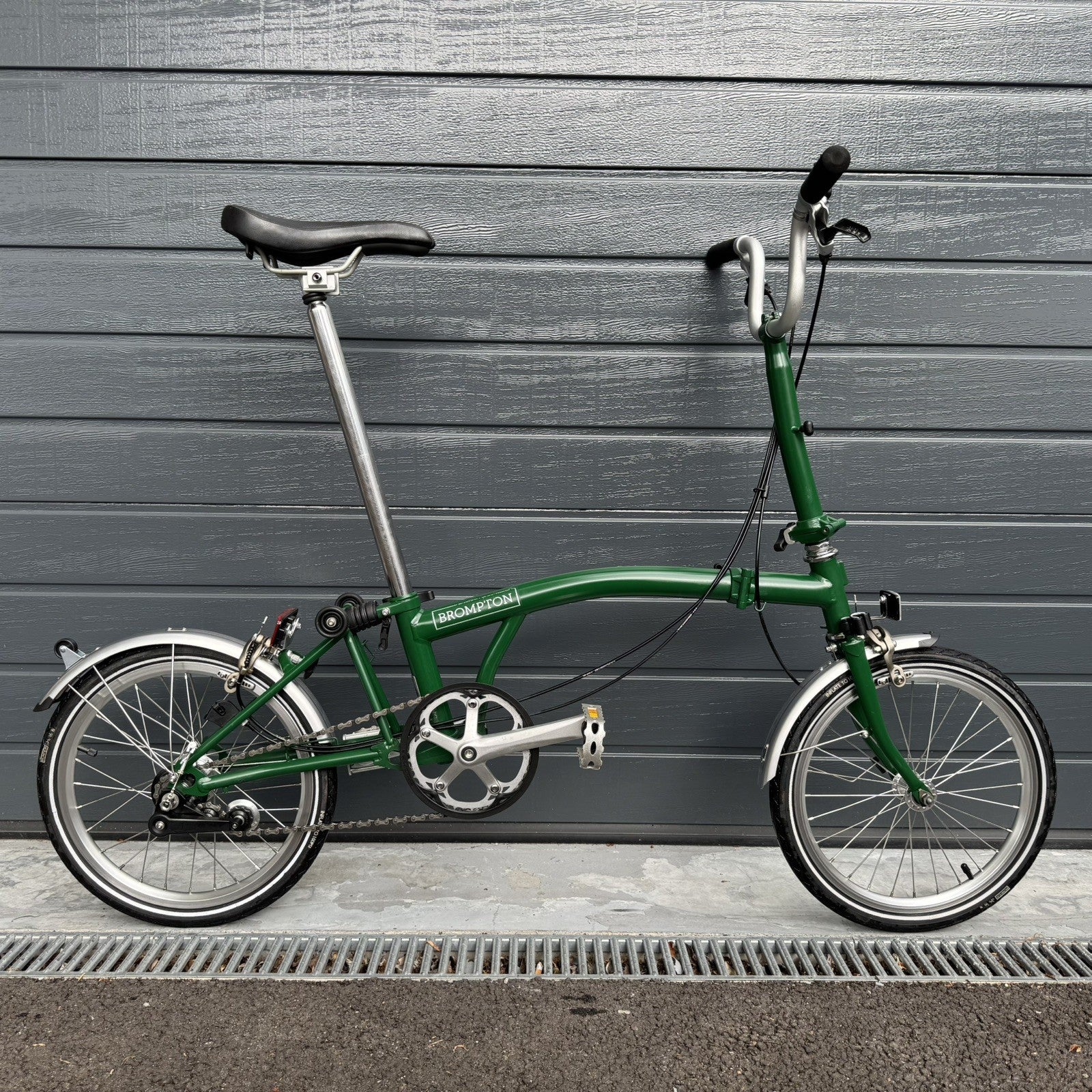 Brompton M3L 3 speed Racing Green   Superb Condition