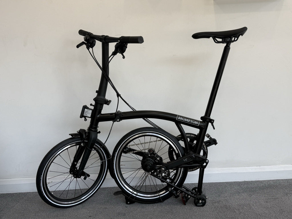 Brompton Folding Bike 12 Speed P Line Low Bar Excellent Condition Black Colour