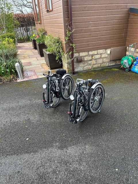 Di Blasi R32 Adult Folding Tricycles ( two number) will seperate.