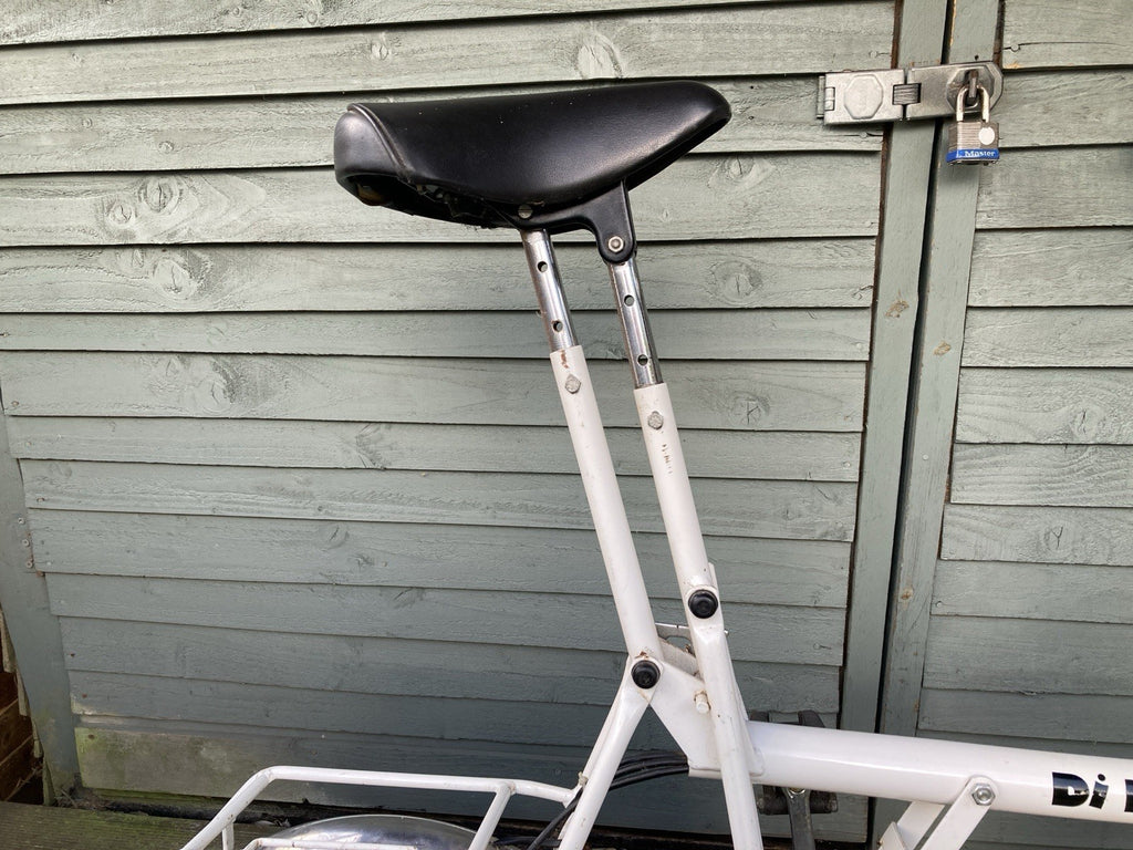 Classic Di-Blasi Folding Bicycle Cycle White 3 gears Drum Brake Nylon Wheels