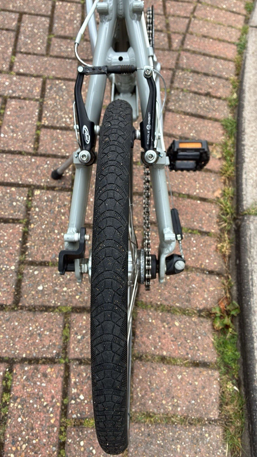 Kansi 9Twenty Folding Bike 20" 3-Speed White/Grey — Excellent Condition