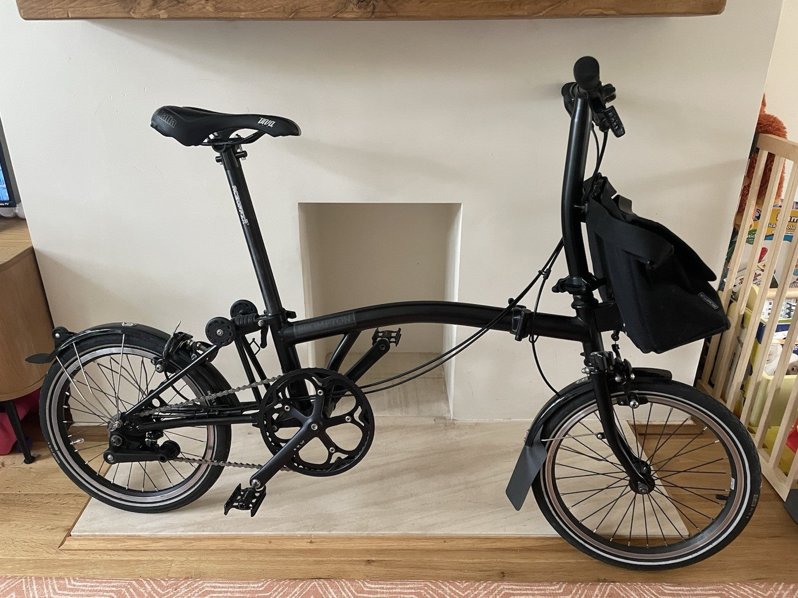 Brompton S2L Folding Bike – 2016 – Black Edition – 2 Speed