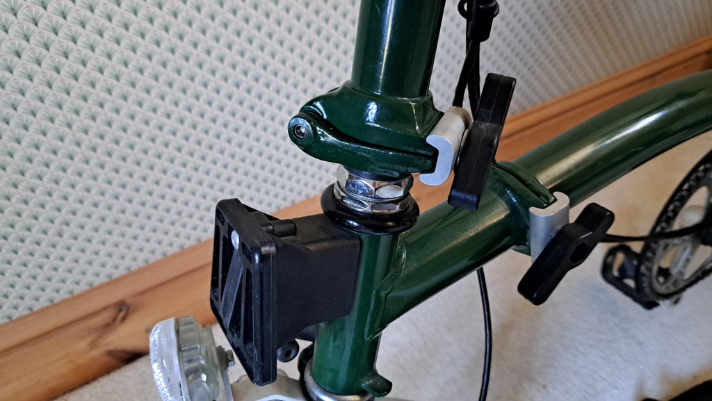Vintage Brompton M3L . 3 Speed. Racing Green. FRONT BAG. VGC. Stored for 20years