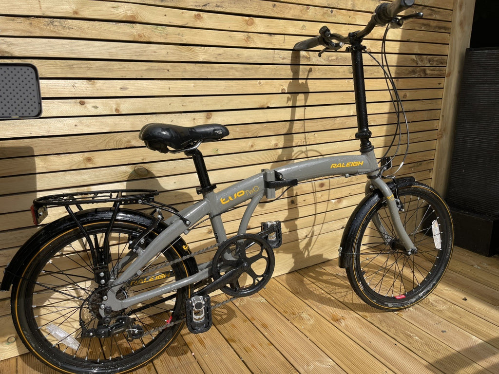 Raleigh Evo Two Folding Bike - Grey – Excellent Condition - Yellow decal