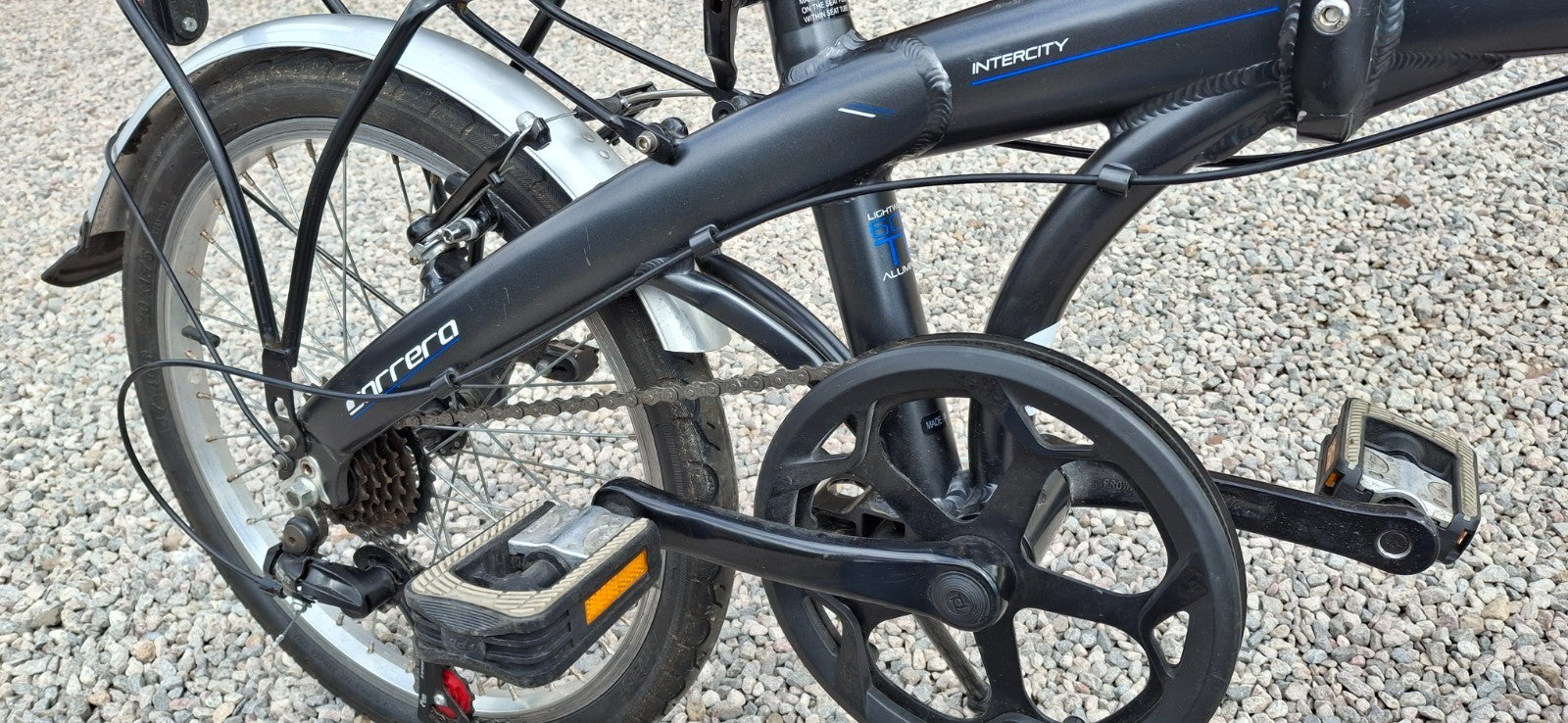 Carrera Intercity Folding Bike 20” Aluminium 6 Speed Rack Mudguards Excellent