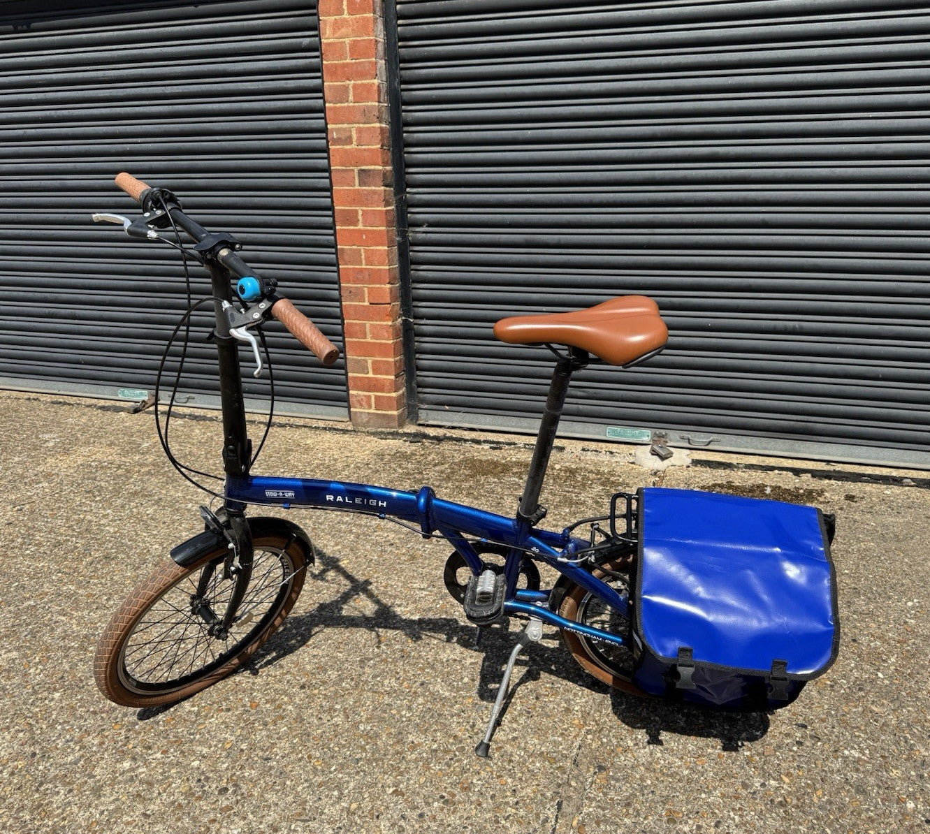 Raleigh Stow-A-Way 20in Folding Bike Blue, Rear Rack, Mudguards, Kickstand
