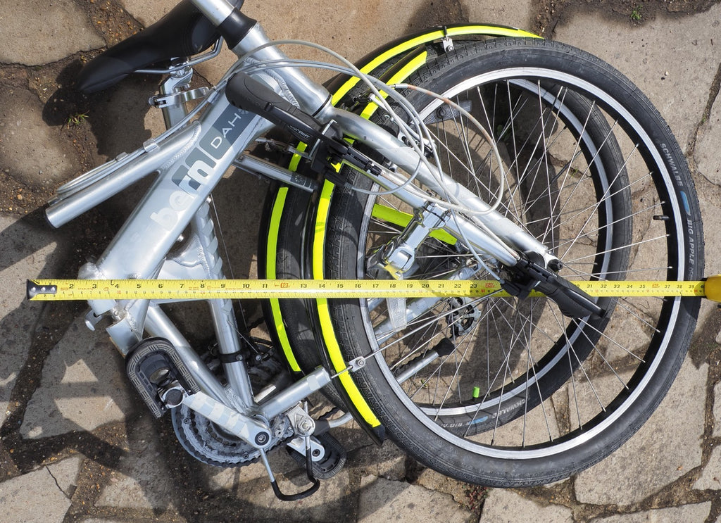 Dahon Espresso Folding Bike: 26" Wheels, mudguards,  Hi-Viz extras