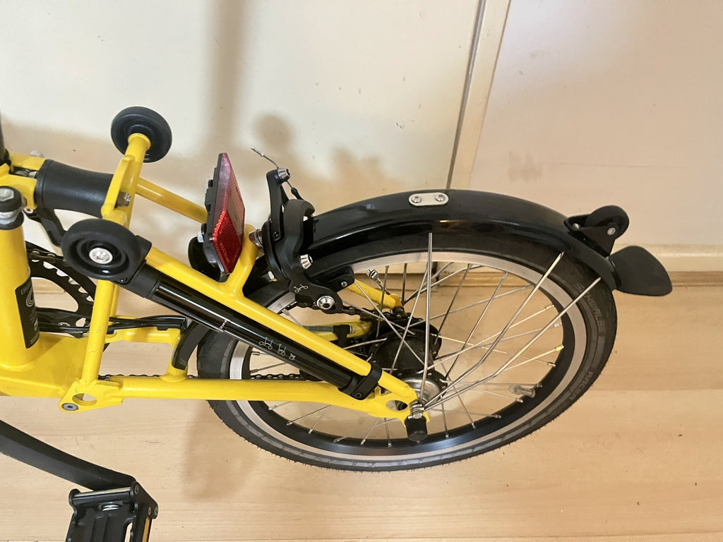 Brompton C Line Explore 6-Speed Bumblebee edition, 2025, Mid Handlebar, Exc Cond