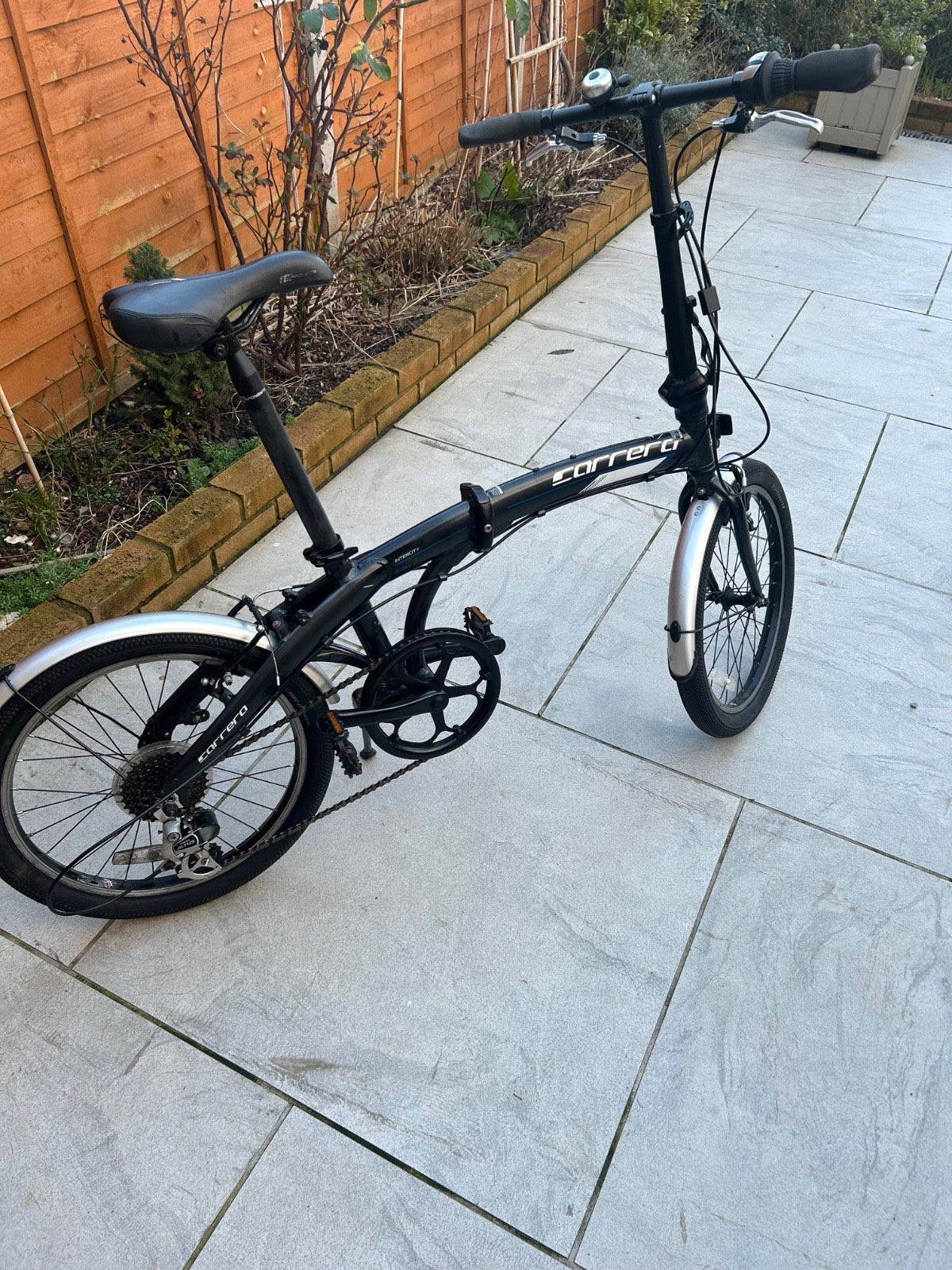 Carrera Intercity Unisex 8 Speed 20'' Wheels Compact Folding Bike (Scratched)
