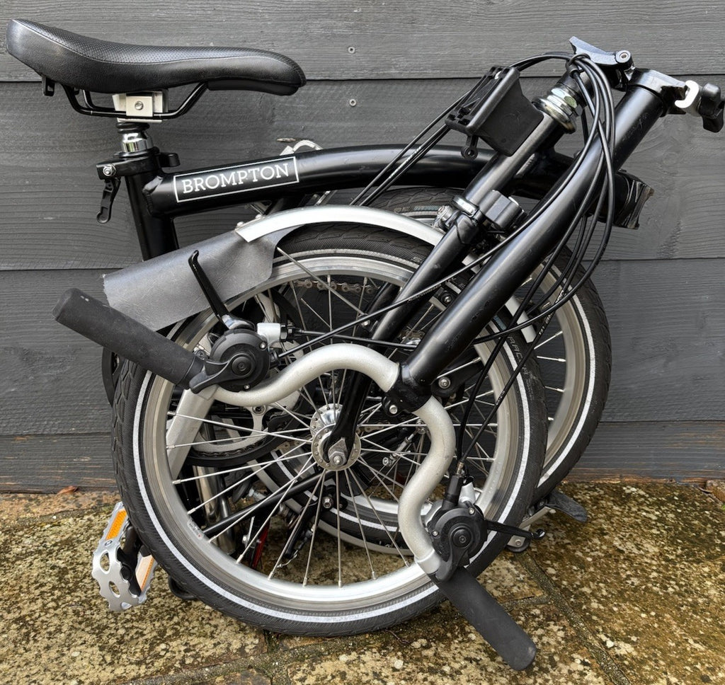 2022 Brompton C Line 6 Speed H6L Folding bicycle in Black - Leisure Used