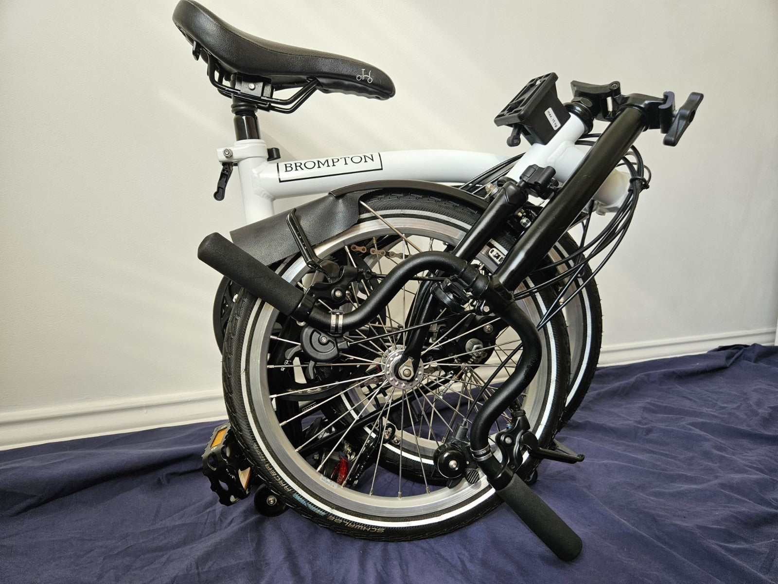 Brompton M6L - 6 Speed - C Line - Mid- White - VGC