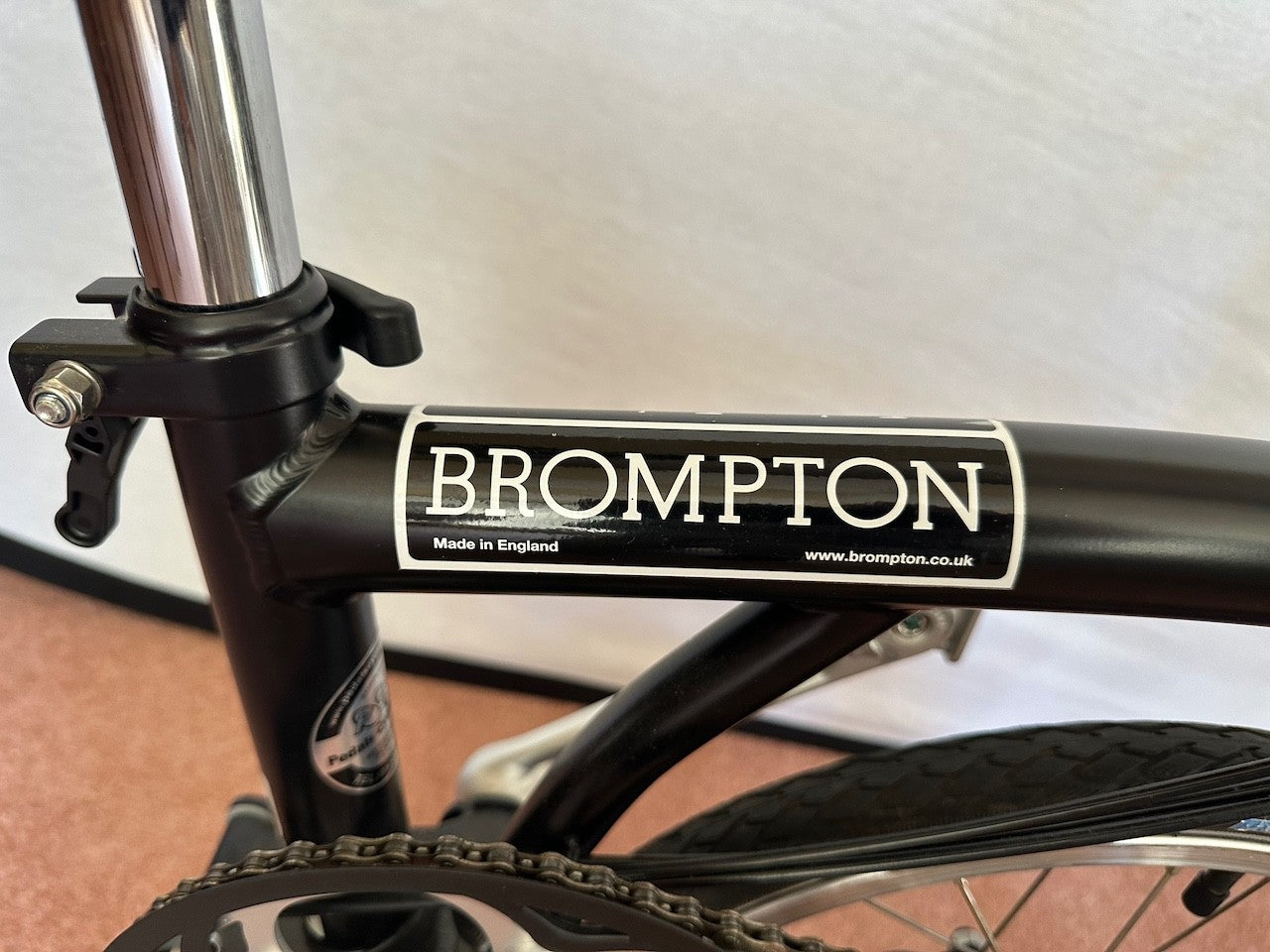 Brompton Folding Bike Black 6 Speed Gears Rear Carrier Bell Used Once M6R