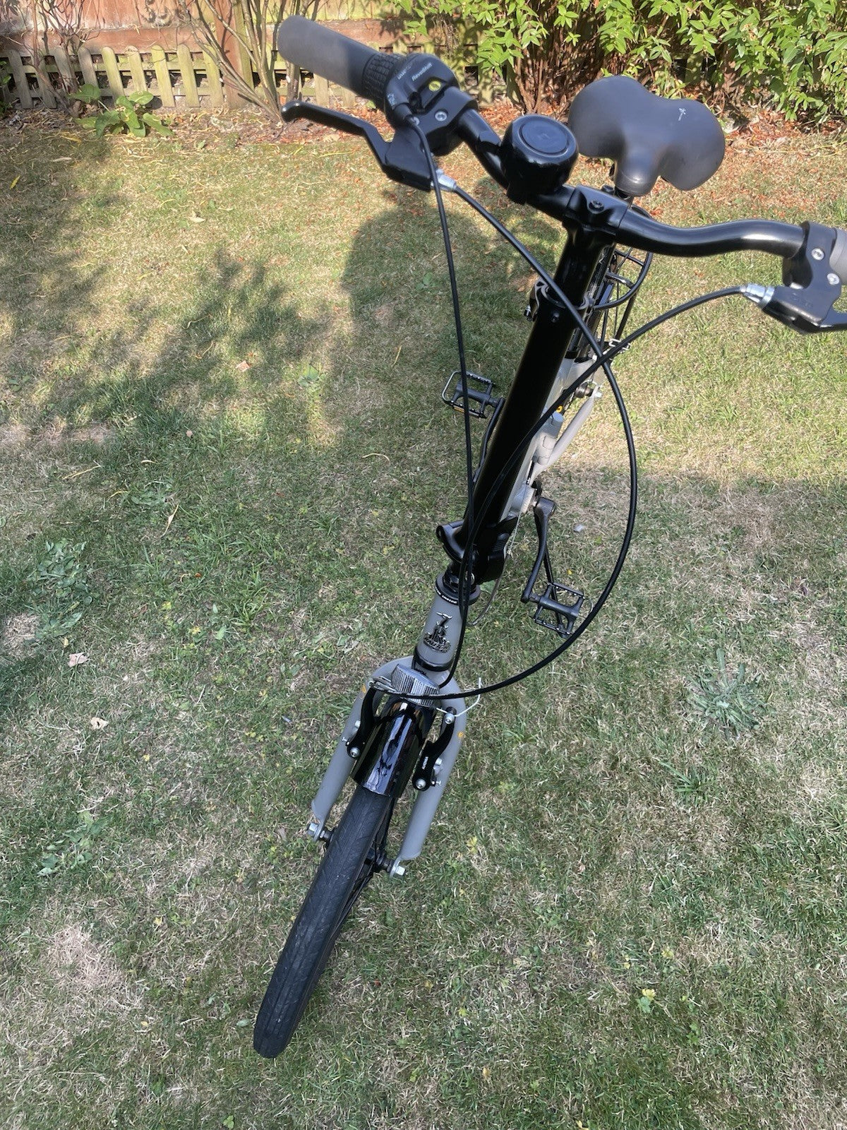 Raleigh Evo 2 Folding Bike 7-Speed Shimano Gears - Grey / Black