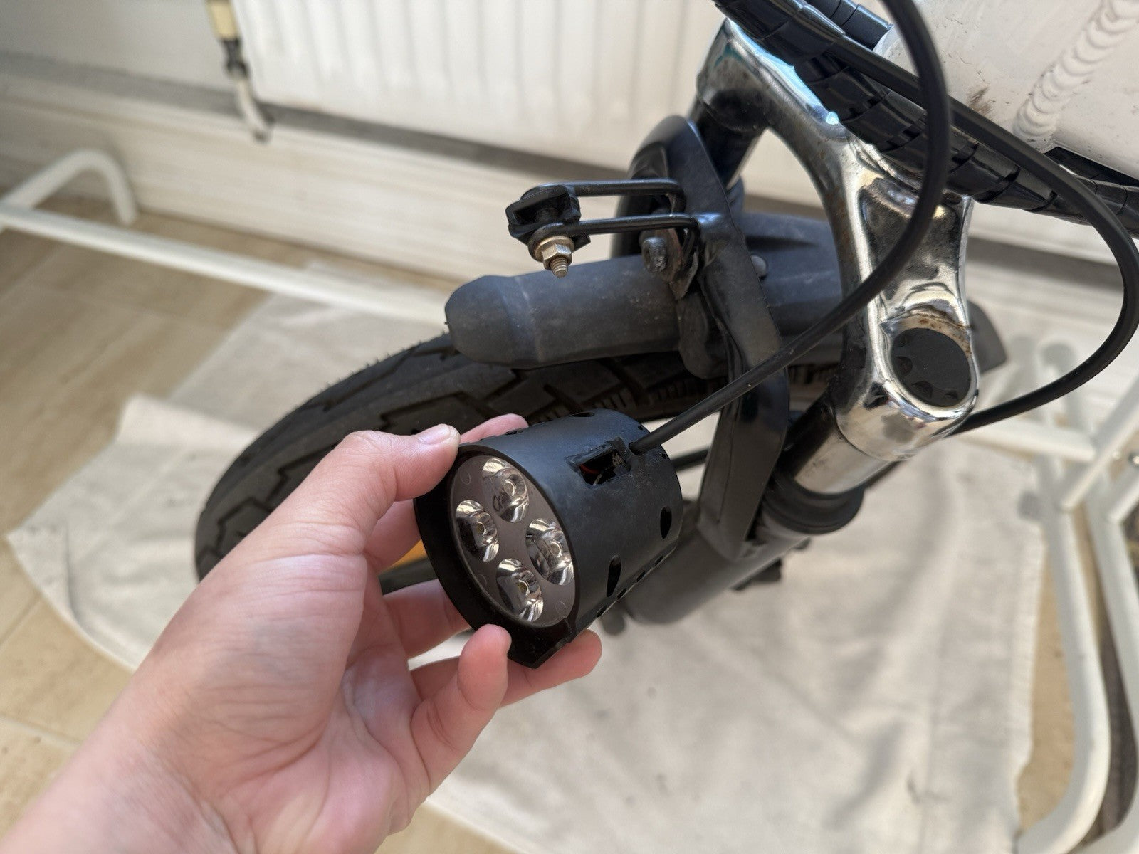 ADO A16 Foldable White Electric Bike