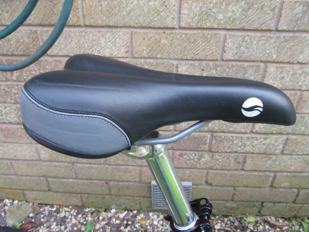 BIKE FOLDING  19" WHEELS UNISEX-EXCELLENT CONDITION-EXTRA LIGHT FRAME