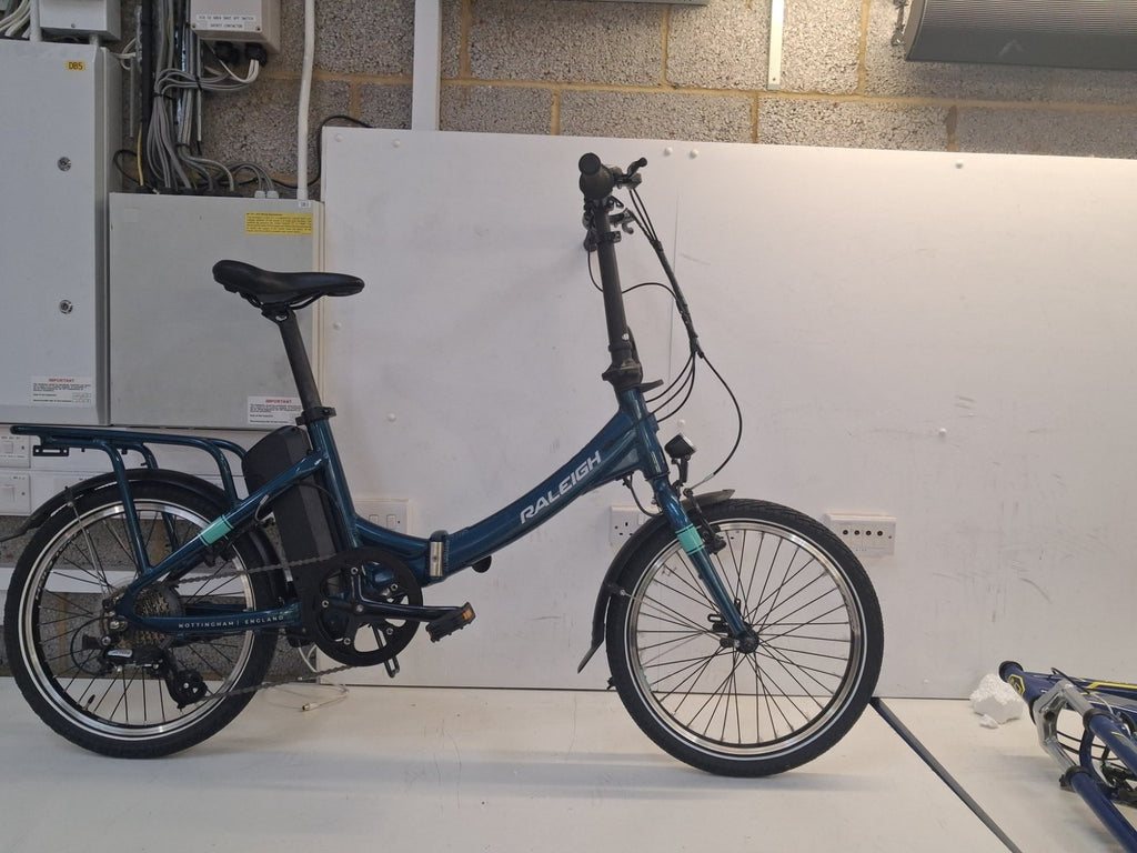Raleigh 2019 Evo Alloy Folding Bike 20" Wheel Blue Green (Scratch/No Battery)
