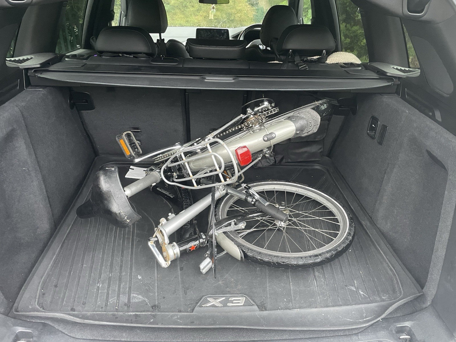 Folding Bike 20in Silver/Black Steel Rear Rack Mudguards