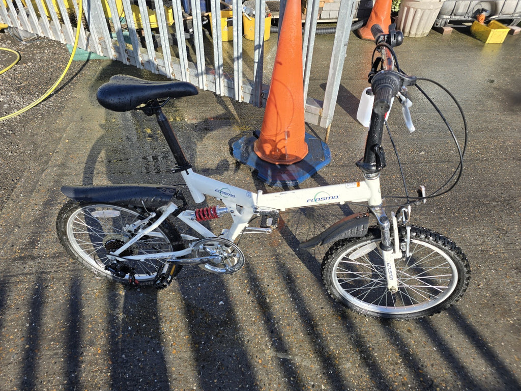 Folder Bike. ECOSMO.. VERY GOODCONDITION ONLY 2 SCRAC ONLY FOR £130.CASH IN HAND
