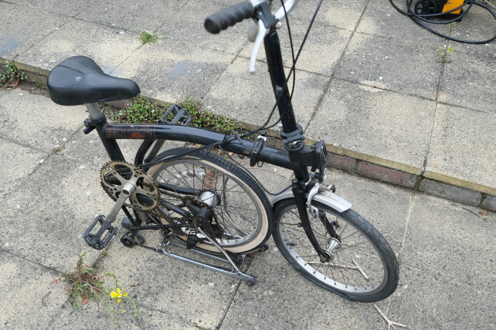 Vintage Brompton Folding Bike Made in England 3 Speed Rack Model Classic Black