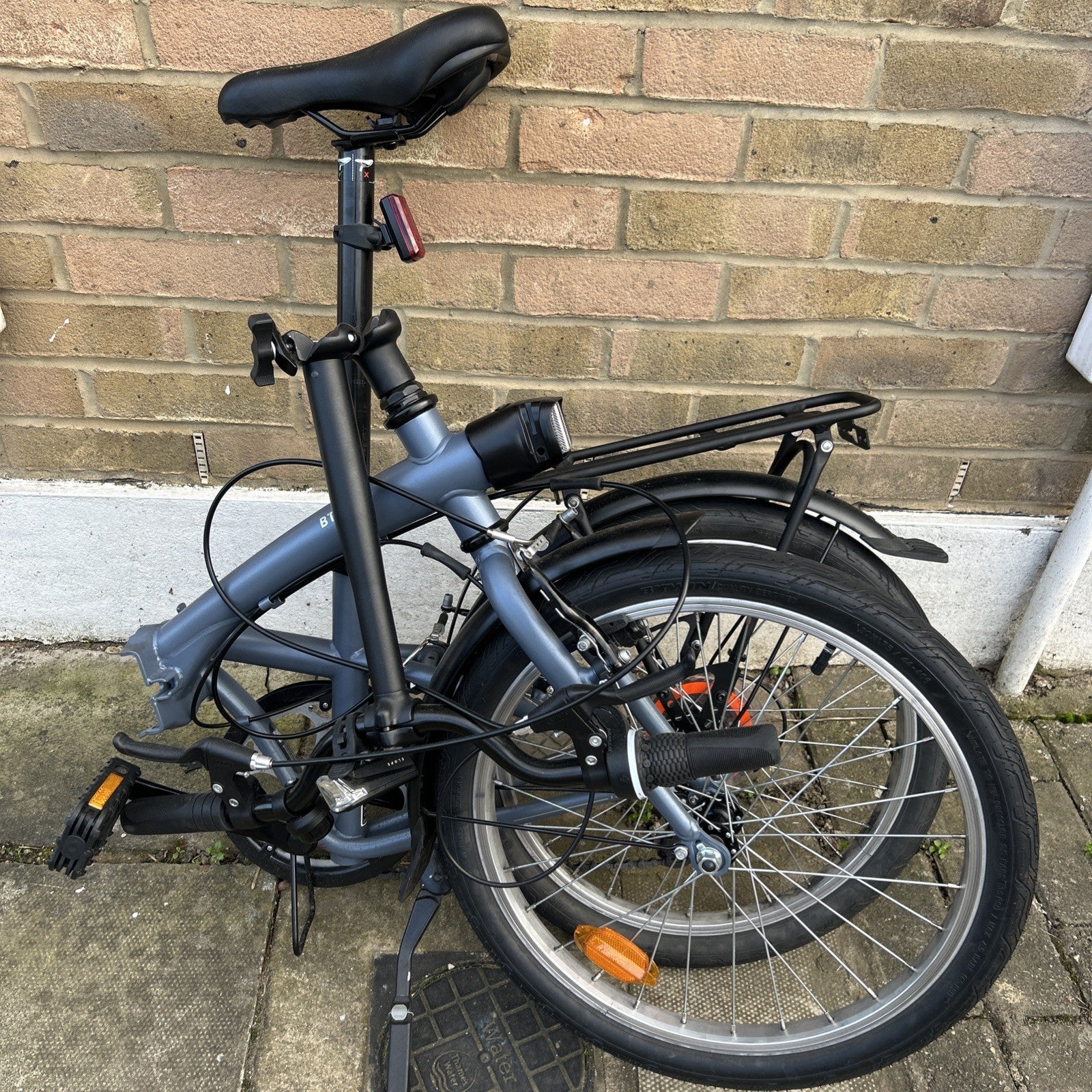 B-twin  Folding Bike Tilt 100