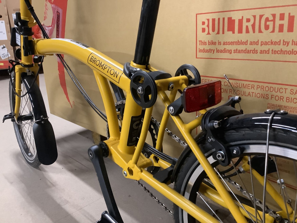 Brompton C Line 12 Speed Mid Bar Folding Bike 2025 12 Speed Bumblebee Yellow