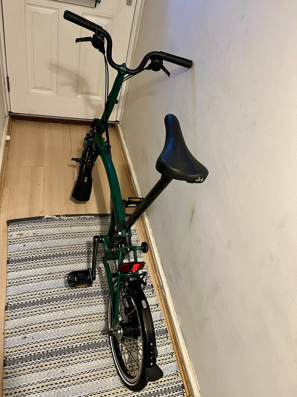 Brompton Bike 6-Speed Explore, Racing Green Mid Handlebar