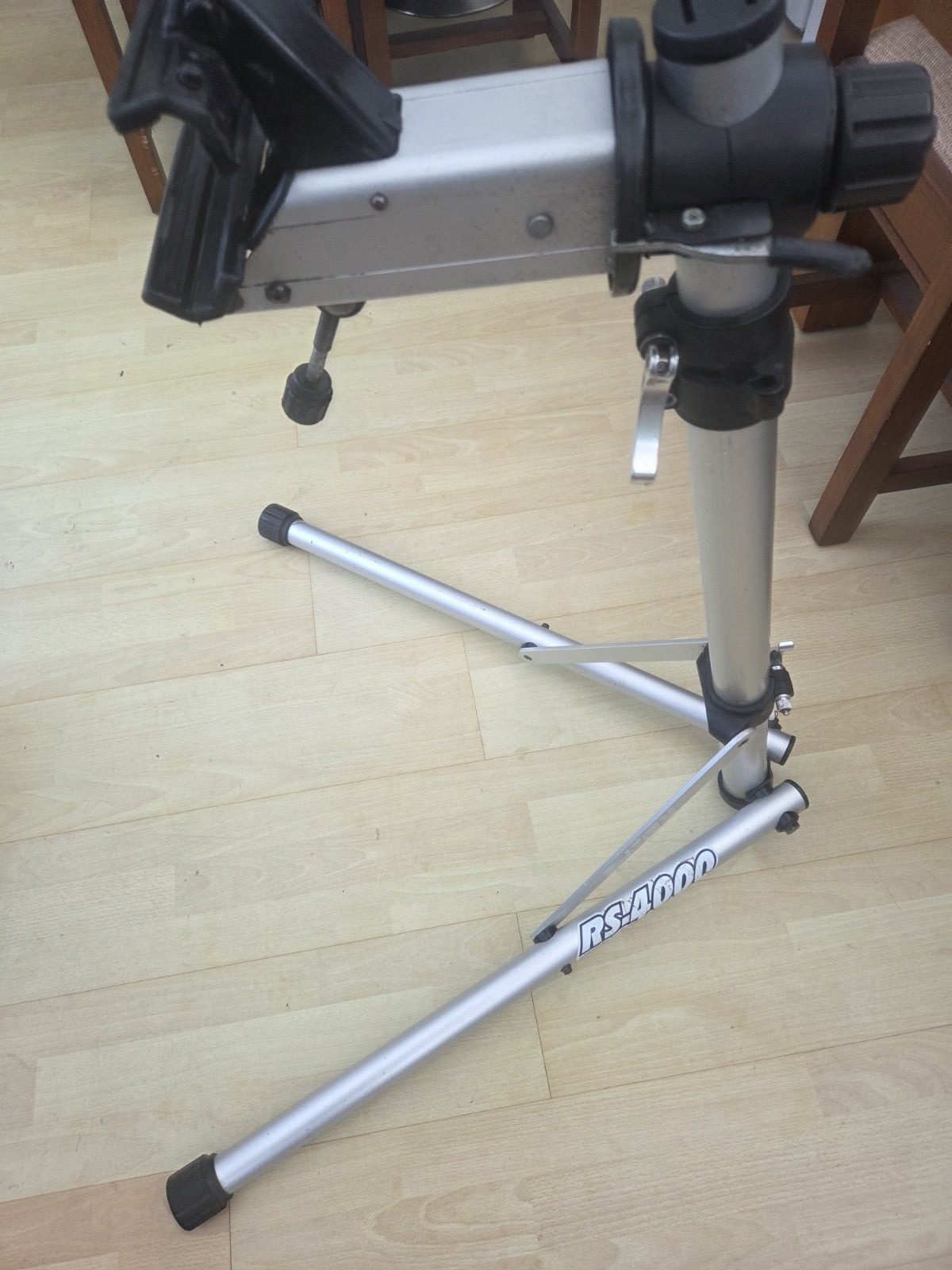 Minoura RS-4000 Bike Bicycle Repair Stand Folding Design Lightweight Aluminium