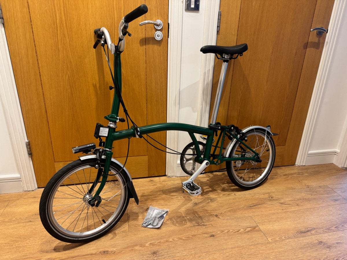 Brompton C Line Utility Folding Bike – Racing Green – Excellent Condition