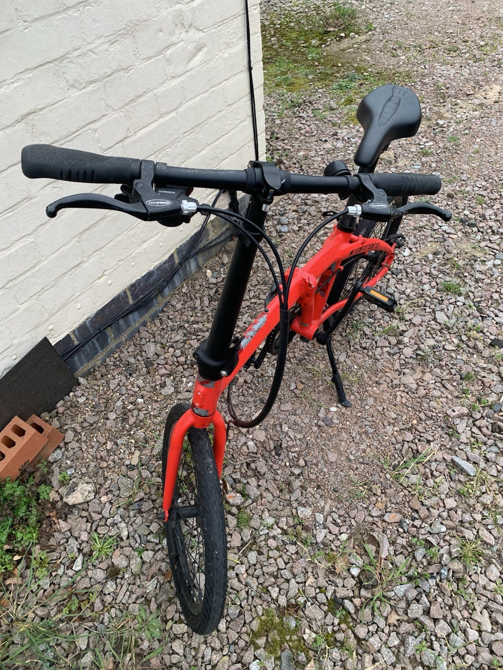 Carrera Intercity Folding Bike 20" Wheels, 8-Speed RevoShift Gears